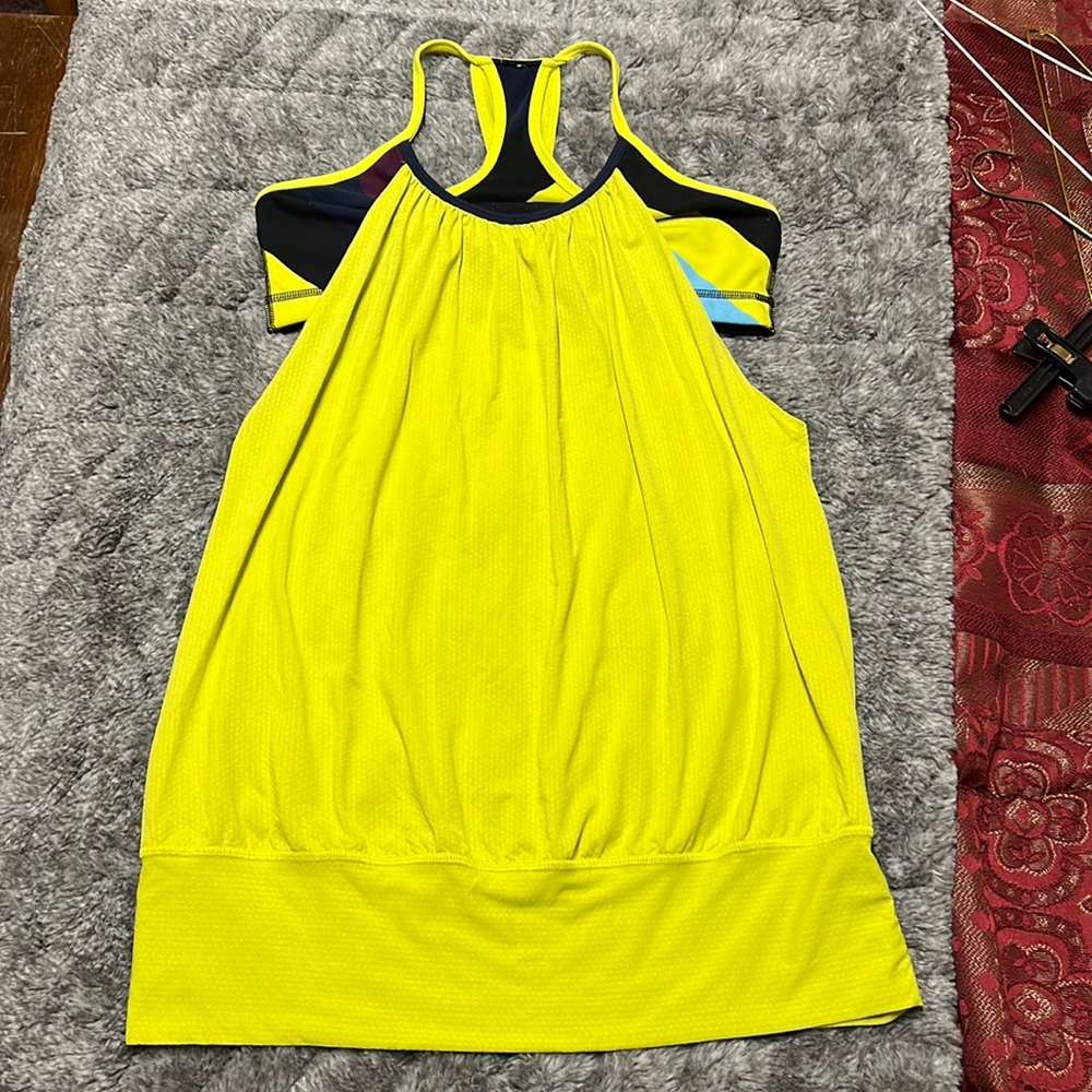 Lululemon No Limits Tank w/bra, size 8